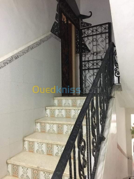 Location Villa 3 pièces 200 m² Sétif Setif