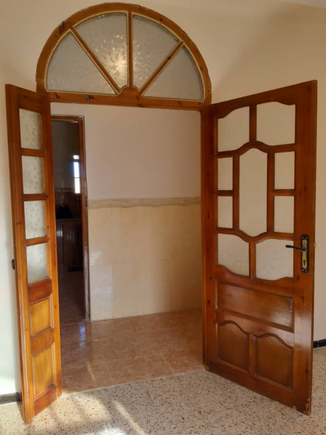 Location Appartement F4 100 m² Biskra