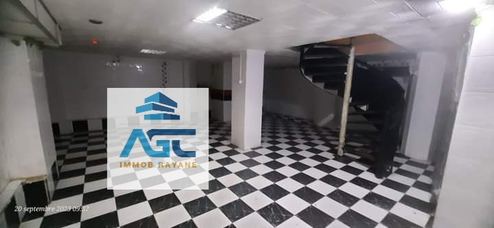 Location Local commercial 179 m² Béjaïa