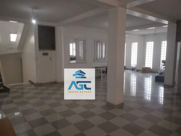 Location Bureau 250 m² Béjaïa