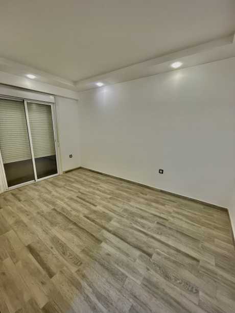 3 bedrooms Apartment 65 m² for sale Oran Bir El Djir