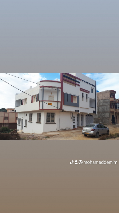 2 bedrooms Apartment 64 m² for sale Tlemcen Marsa Ben M'hidi