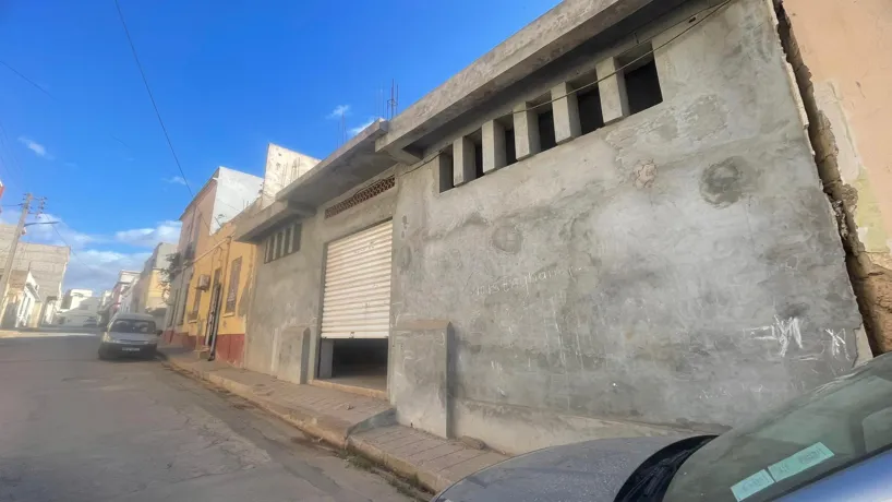 À vendre : Maison en carcasse à centre ville Mostaganem