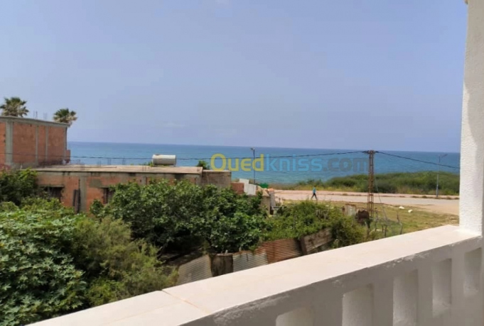 كراء فيلا 2 غرف (F2) 65 m chaque appartement  للعطل سكيكدة المرسى