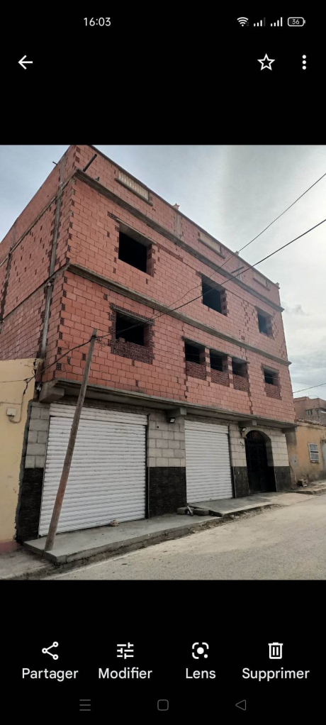 Vente Carcasse 250 m² Sidi-Bel-Abbès Boukhanefis