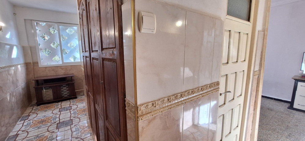 3 bedrooms Apartment 84 m² for sale Oran