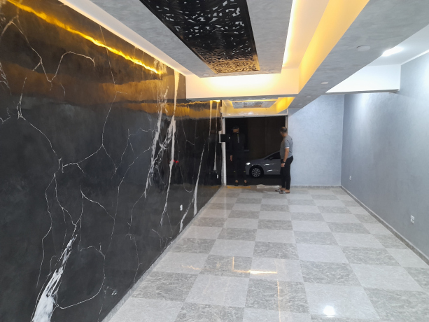  Small Store 59 m² for sale Oran