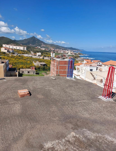 Vente Carcasse 600 m² Béjaïa Beni K'sila