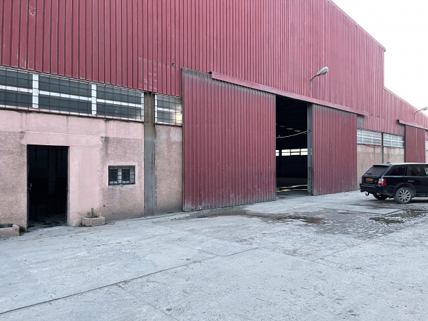 Location Hangar 2210 m² Annaba El Hadjar