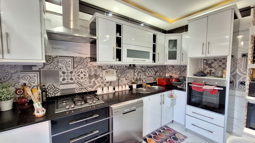 4 bedrooms Apartment 120 m² for sale Oran