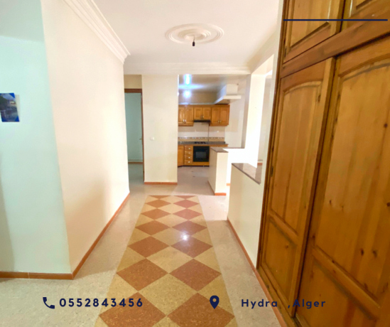 4 bedrooms Apartment 150 m² for rent Alger El Biar