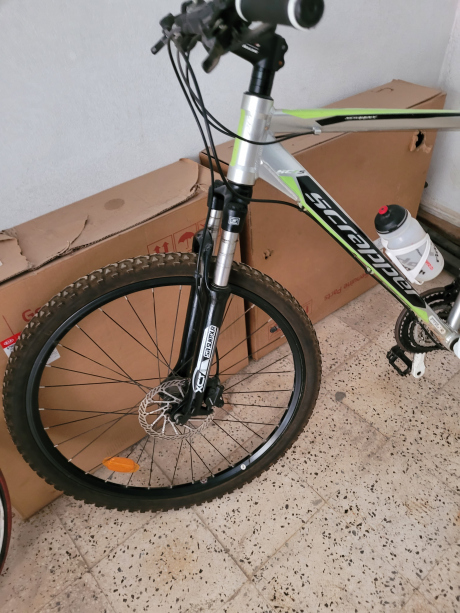 Vélo VTT scrappper bon état