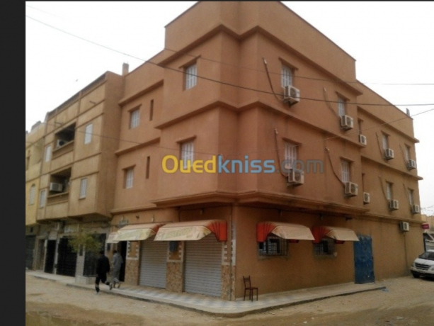 30 bedrooms Building 500 m² for rent Ouargla Hassi Messaoud