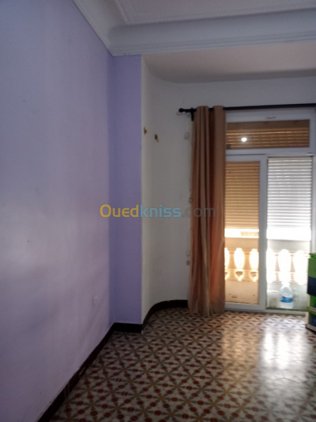 Location Appartement F3 80 m² Alger Alger Centre