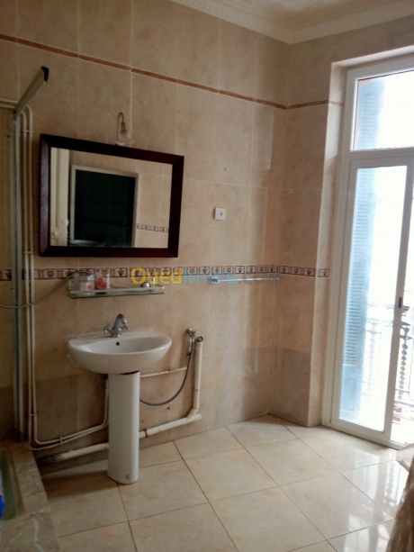 Location Appartement F3 89 m² Alger Alger Centre