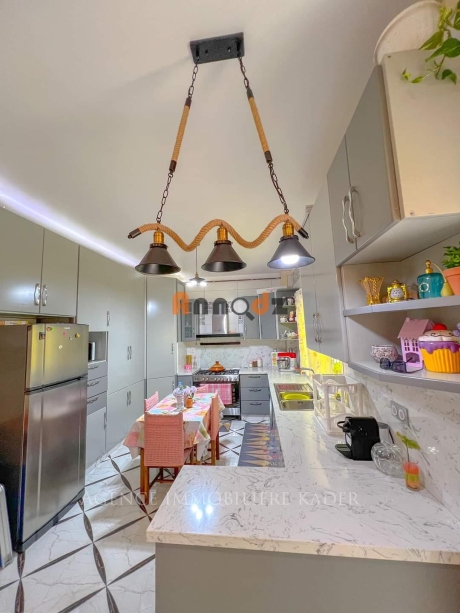 5 bedrooms Apartment 160 m² for sale Oran Bir El Djir