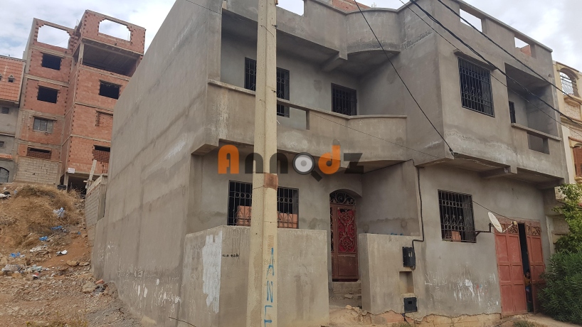 Vente Maison 9 pièces 280 m² Tlemcen