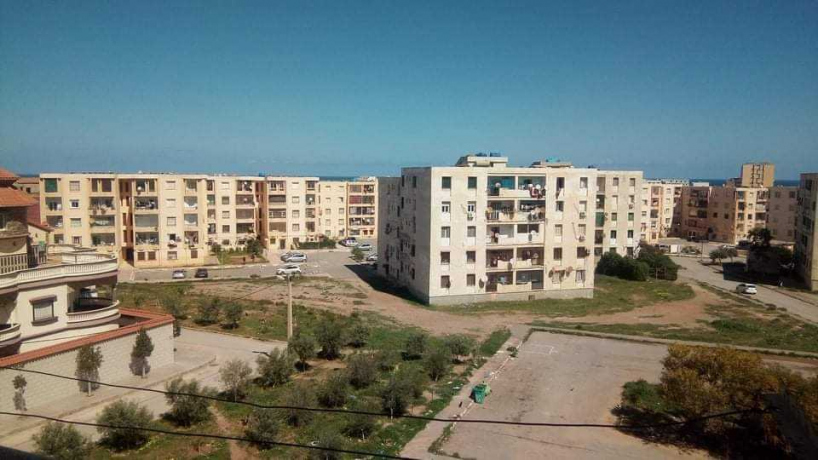 4 bedrooms Apartment 130 m² for sale Oran Ain Turk