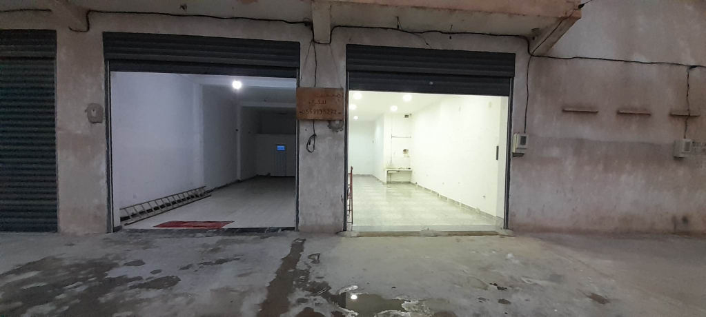  Shop 150 m² for rent Oran Sidi Chami