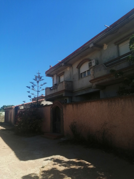 Vente Villa 9 pièces 600 m² Alger Ain Benian